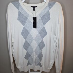 NWT Van Heusen Cream and Gray Argyle Sweater